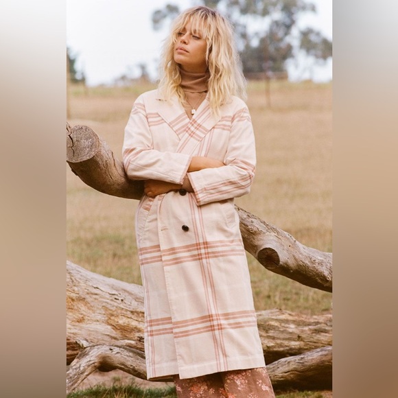 EUC Spell & the Gypsy Collective Organic Cotton Musk Basecamp Trench Coat - Picture 4 of 17